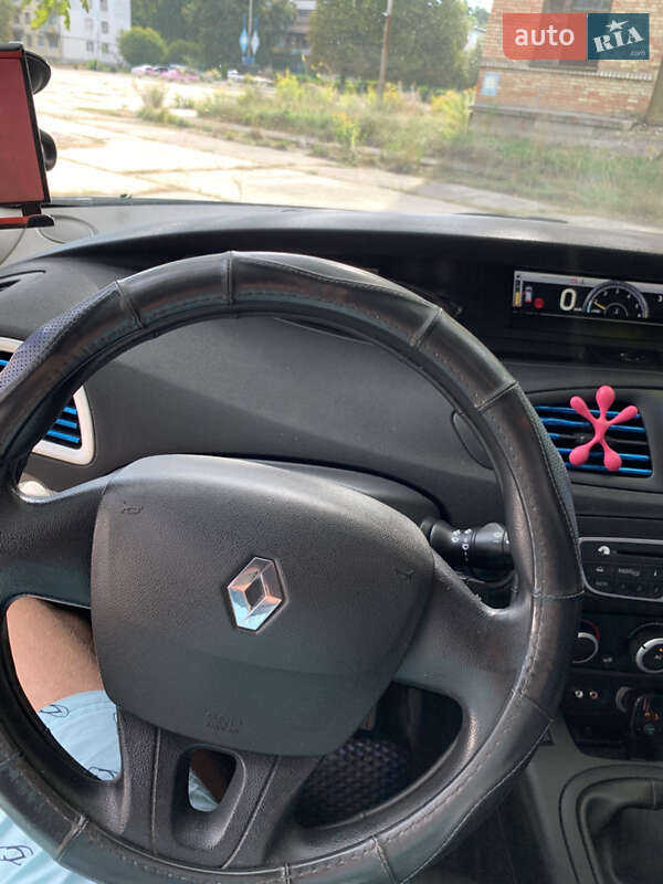 Мінівен Renault Scenic 2009 в Радомишлі