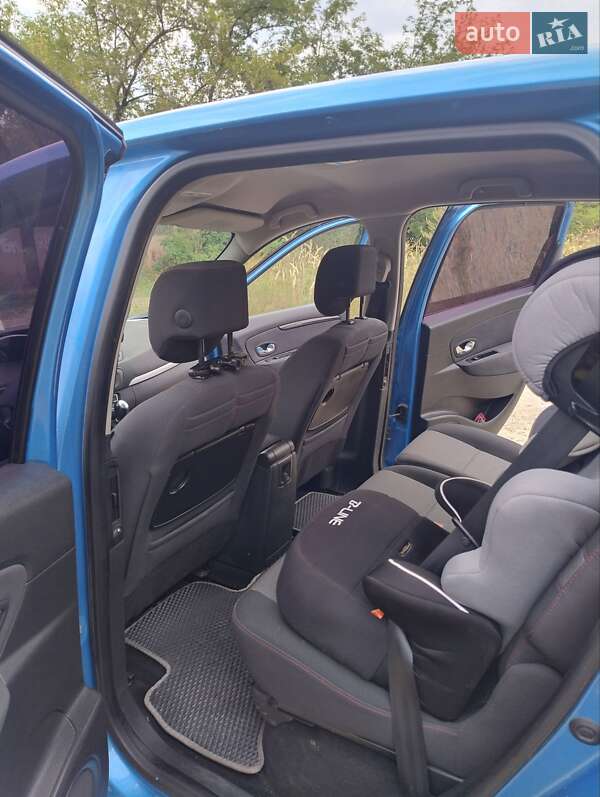 Мінівен Renault Scenic 2013 в Івано-Франківську