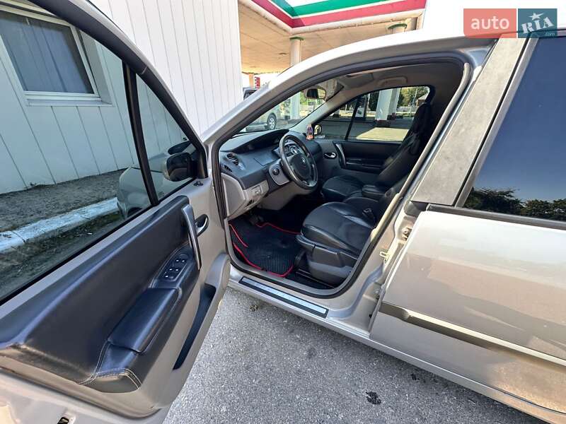 Минивэн Renault Scenic 2005 в Краснограде фото 4 Минивэн Renault Scenic 2005 в Краснограде