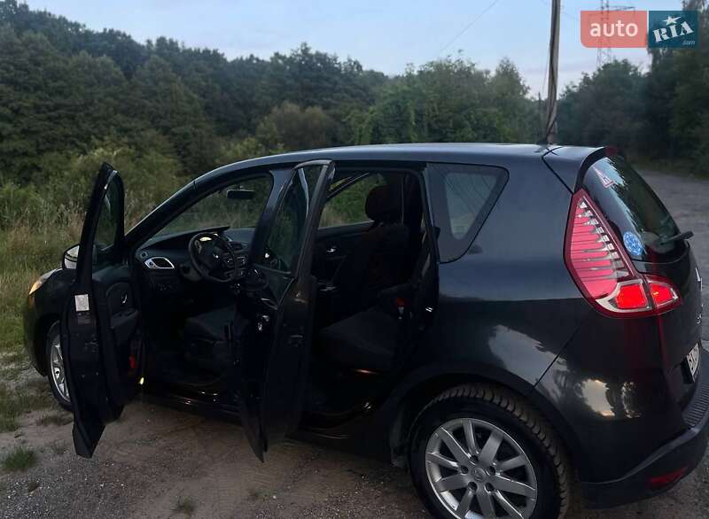 Минивэн Renault Scenic 2010 в Хмельницком