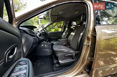 Минивэн Renault Scenic 2014 в 