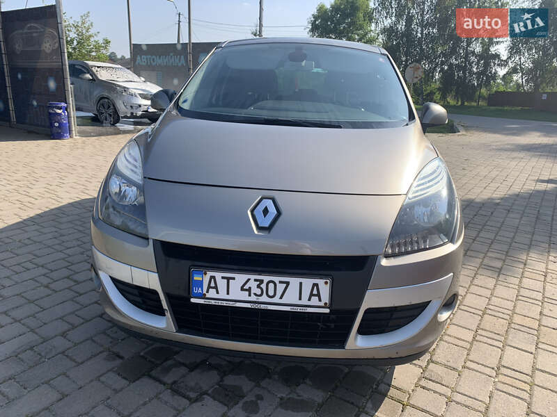 Минивэн Renault Scenic 2009 в Ивано-Франковске