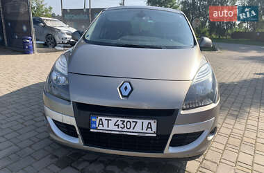 Мінівен Renault Scenic 2009 в 