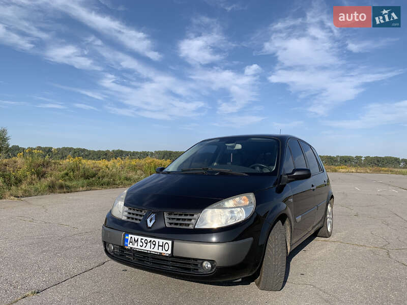 Минивэн Renault Scenic 2006 в Малине