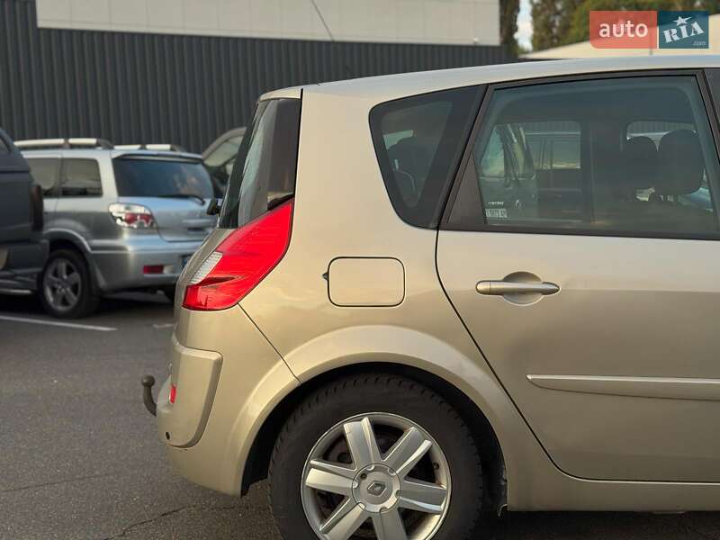 Минивэн Renault Scenic 2007 в Киеве