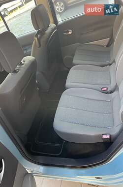 Минивэн Renault Scenic 2009 в 