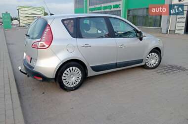 Минивэн Renault Scenic 2009 в 