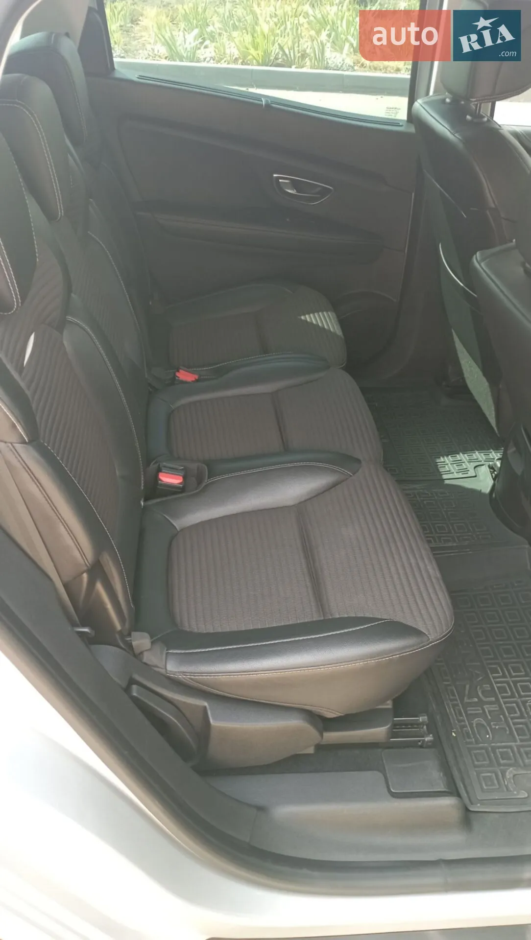2019 Renault Scenic - мініатюра 8