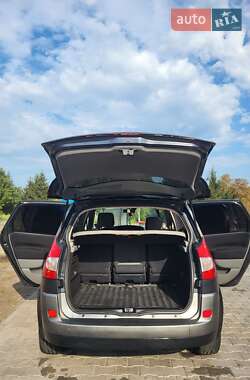 Минивэн Renault Scenic 2008 в 