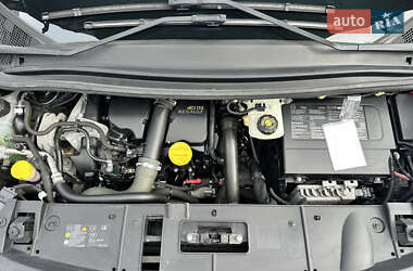 Минивэн Renault Scenic 2013 в 