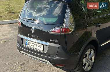 Минивэн Renault Scenic 2014 в 