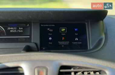 Минивэн Renault Scenic 2014 в 