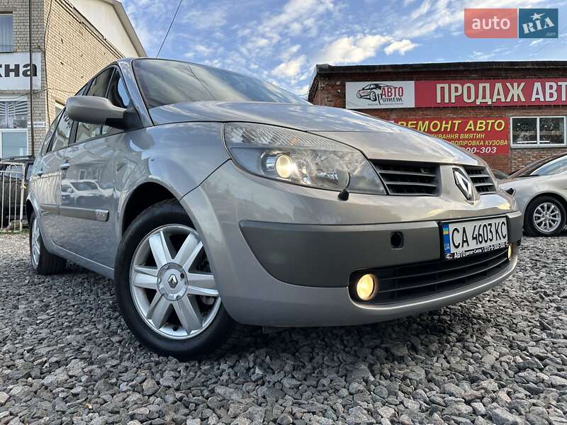 Минивэн Renault Scenic 2005 в 
