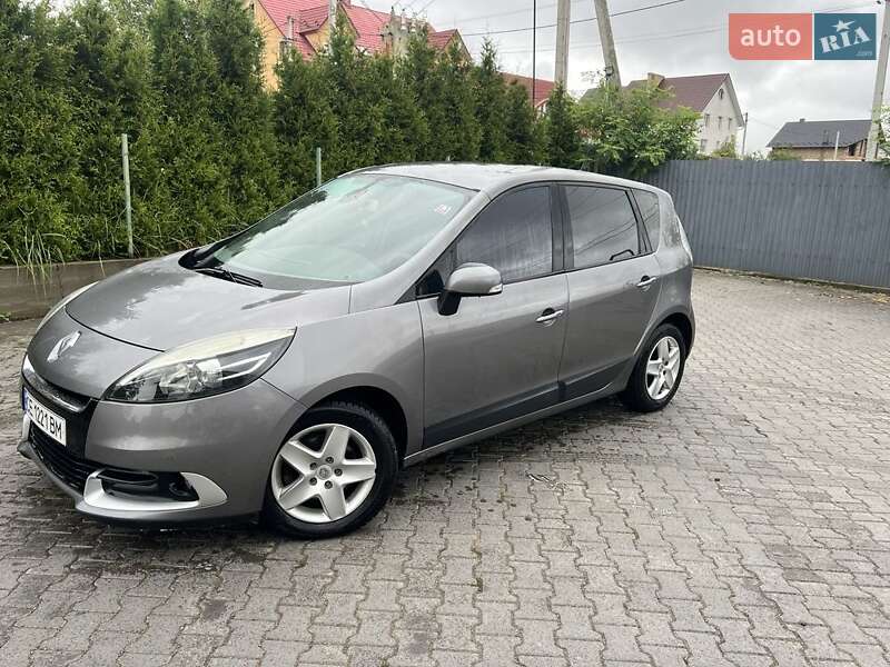Renault Scenic 2012