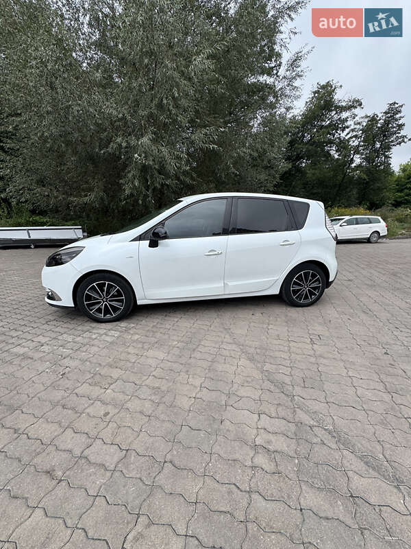 Renault Scenic 2012