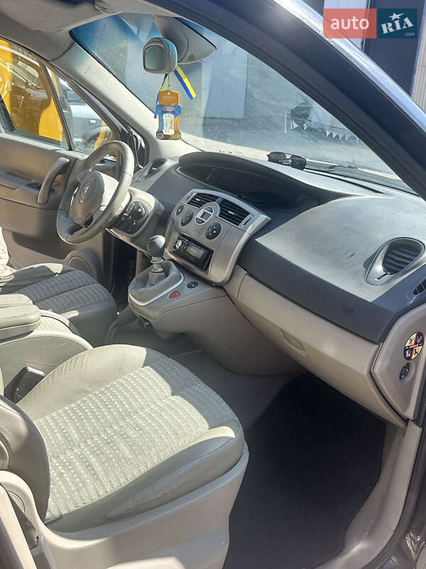 Минивэн Renault Scenic 2004 в Изяславе