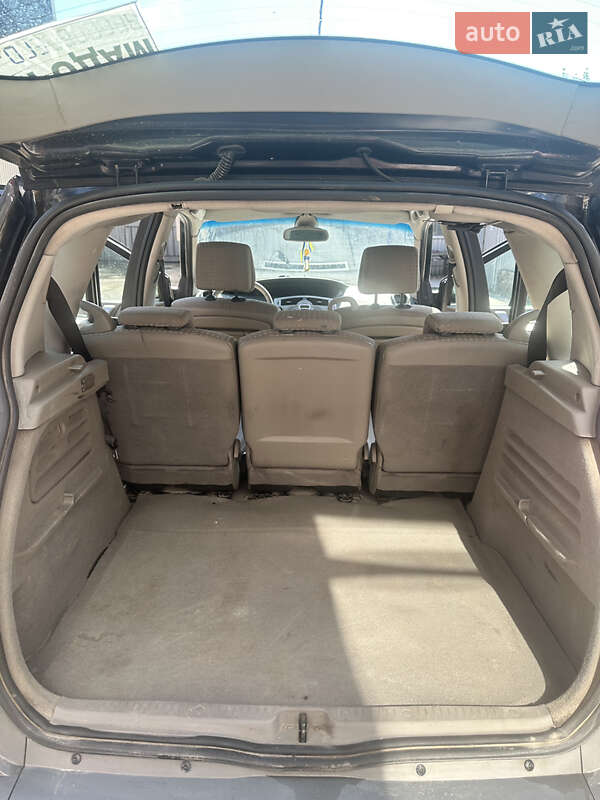 Минивэн Renault Scenic 2004 в Изяславе