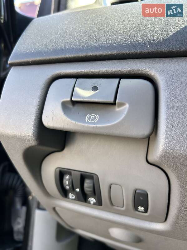 Минивэн Renault Scenic 2006 в Сумах