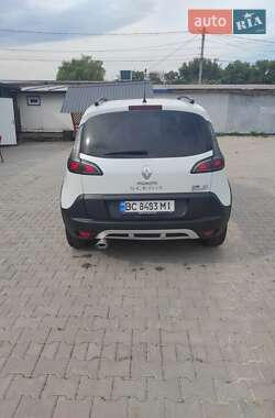 Минивэн Renault Scenic 2015 в 