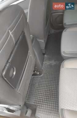 Минивэн Renault Scenic 2015 в 