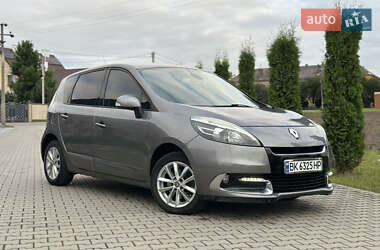 Минивэн Renault Scenic 2012 в Ровно