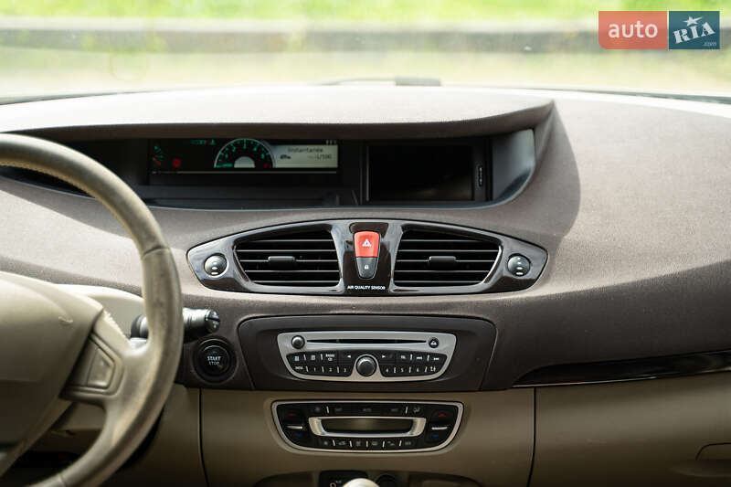 Минивэн Renault Scenic 2011 в Львове