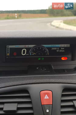 Минивэн Renault Scenic 2009 в 