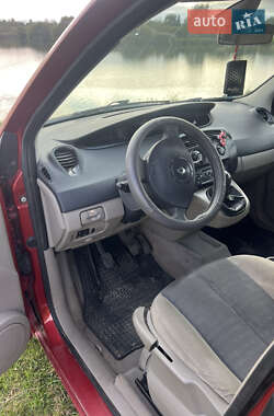 Минивэн Renault Scenic 2005 в 