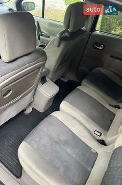 Минивэн Renault Scenic 2005 в 