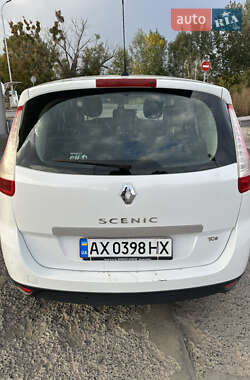 Минивэн Renault Scenic 2011 в 