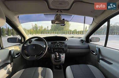Минивэн Renault Scenic 2005 в 