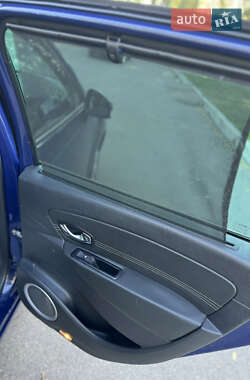 Минивэн Renault Scenic 2011 в 