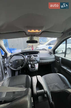 Минивэн Renault Scenic 2005 в 