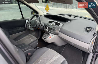 Минивэн Renault Scenic 2006 в 