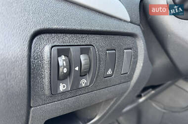 Минивэн Renault Scenic 2013 в 