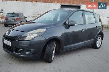 Минивэн Renault Scenic 2010 в 