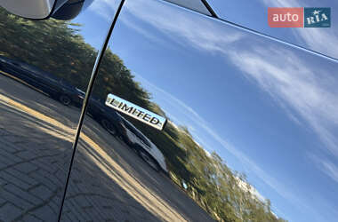 Минивэн Renault Scenic 2013 в 