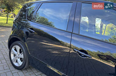 Минивэн Renault Scenic 2013 в 