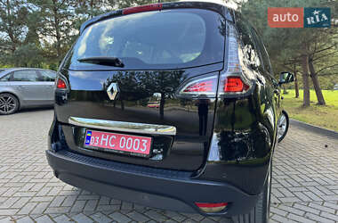 Минивэн Renault Scenic 2013 в 