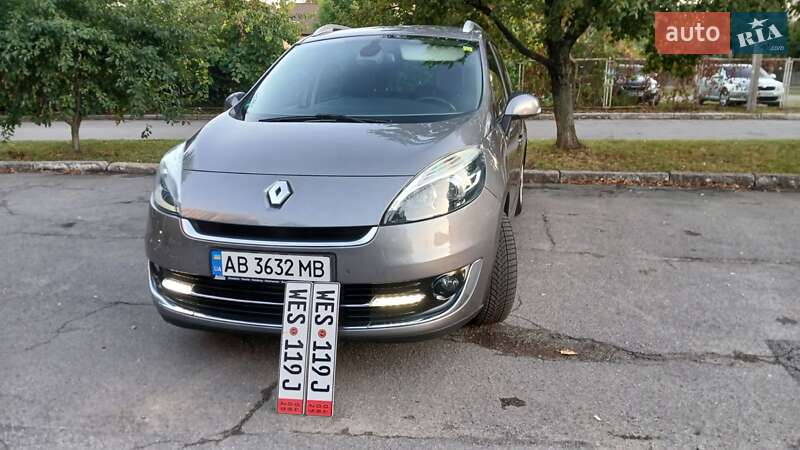 Мінівен Renault Scenic 2013 в 