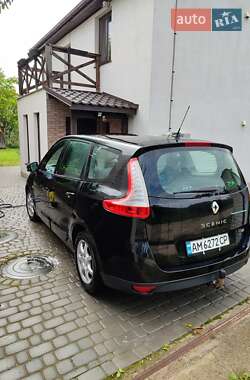 Мінівен Renault Scenic 2012 в 