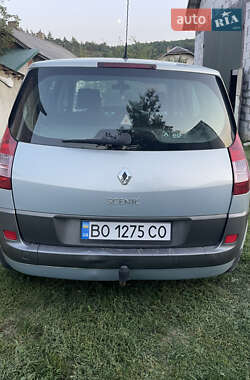 Минивэн Renault Scenic 2004 в 
