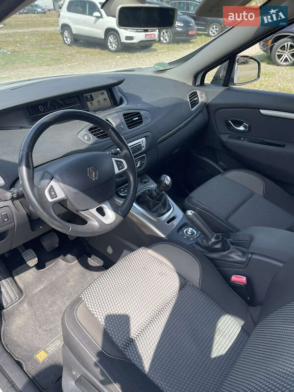 Минивэн Renault Scenic 2013 в Калуше