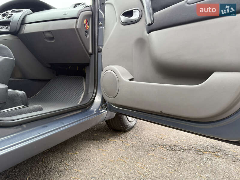 Минивэн Renault Scenic 2008 в Виннице