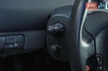 Минивэн Renault Scenic 2006 в 