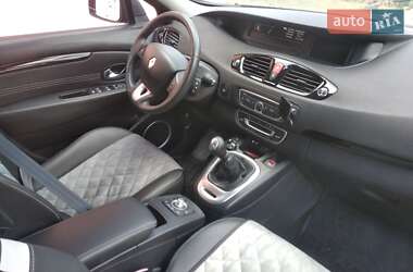 Минивэн Renault Scenic 2011 в 