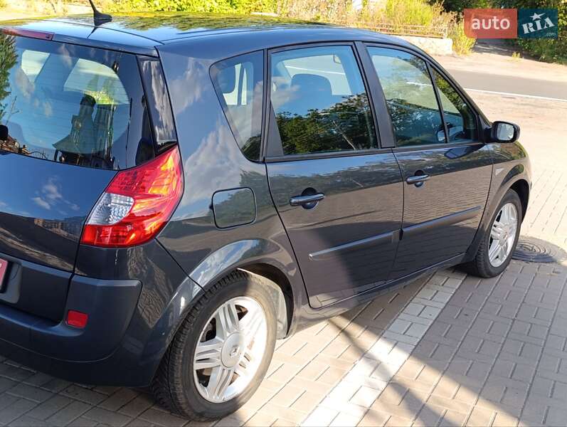 Минивэн Renault Scenic 2008 в Киеве