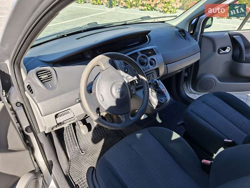 Минивэн Renault Scenic 2007 в Луцке