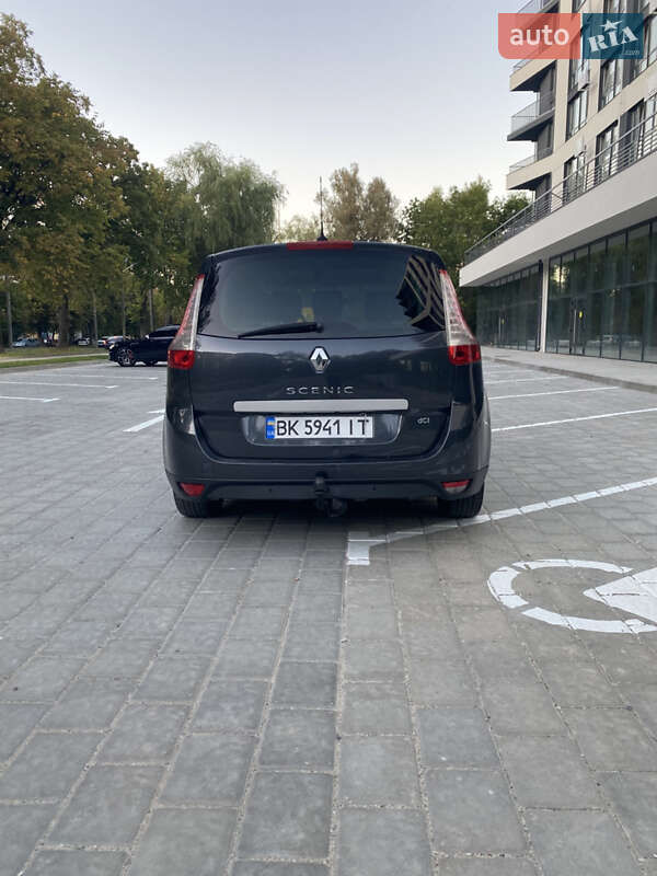 Минивэн Renault Scenic 2011 в Ровно