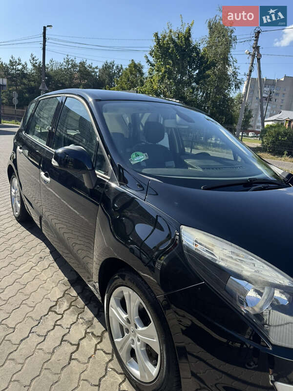 Минивэн Renault Scenic 2011 в Луцке